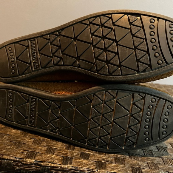 Minnetonka - High Top Back Zip Boot - Picture 8 of 9